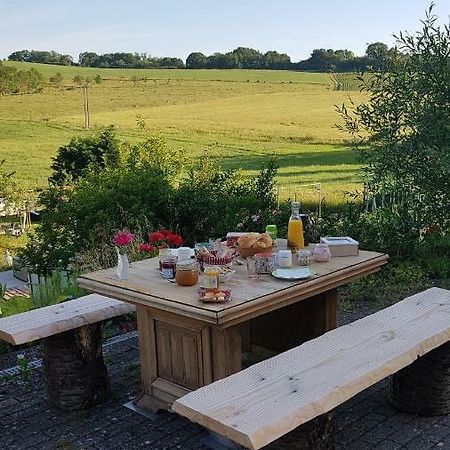 Le Domaine Des Pres Hotell Lachambre Exteriör bild
