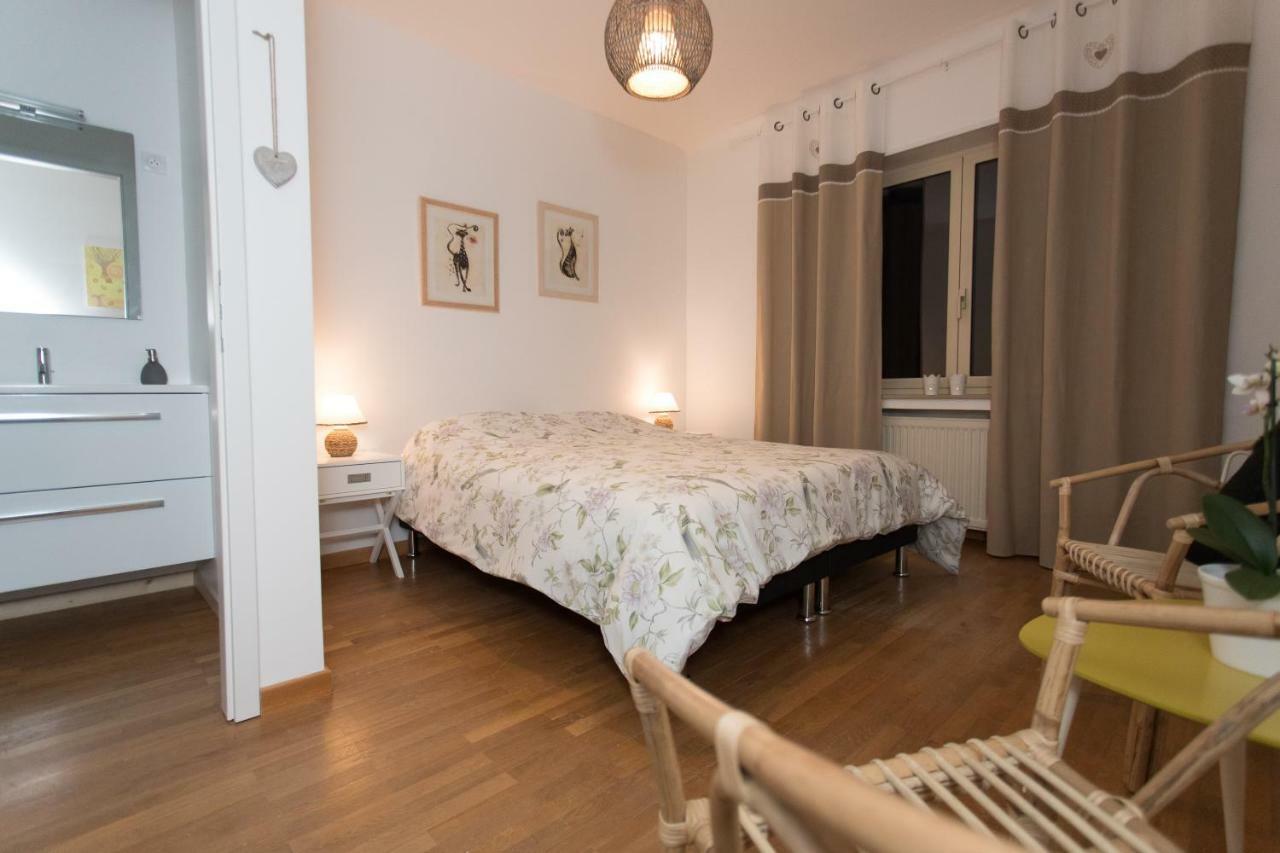 Le Domaine Des Pres Hotell Lachambre Exteriör bild