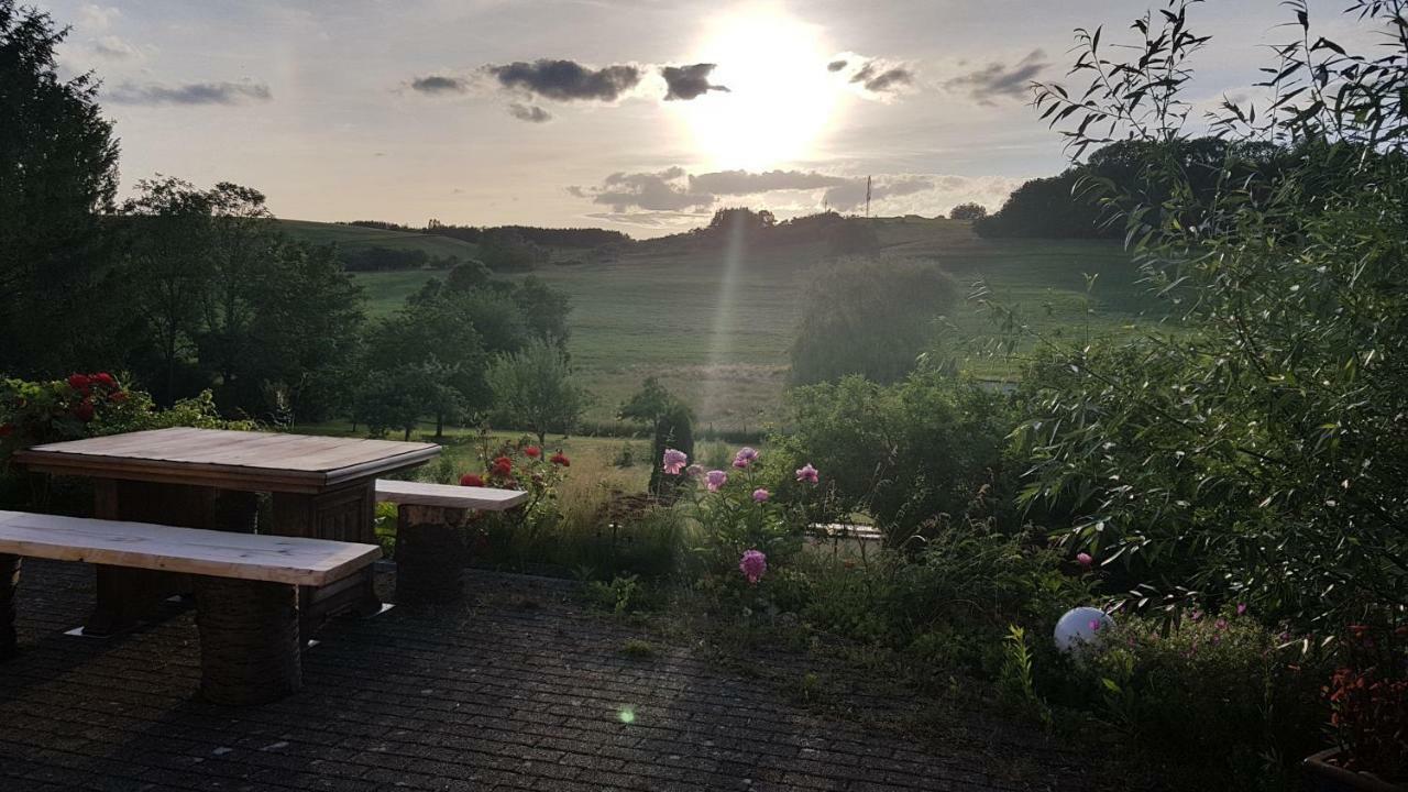 Le Domaine Des Pres Hotell Lachambre Exteriör bild